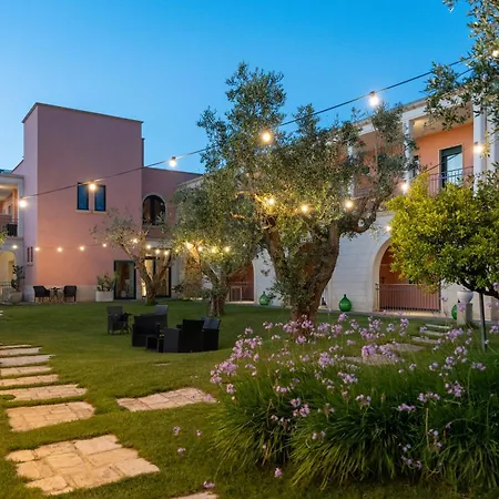 Rosa Antico Dimora Storica 4*