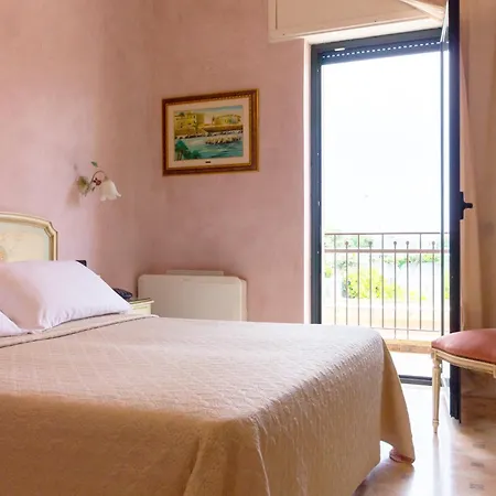 Hotel Rosa Antico 4*