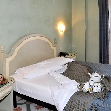 Hotel Rosa Antico Dimora Storica 4*
