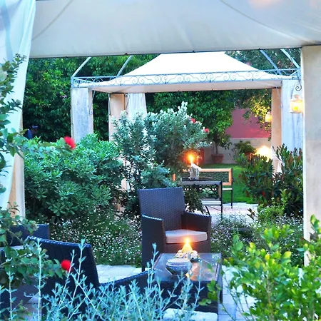 Rosa Antico Dimora Storica Otranto