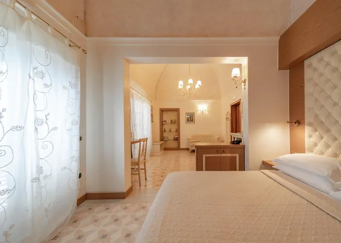 Rosa Antico Dimora Storica 4*